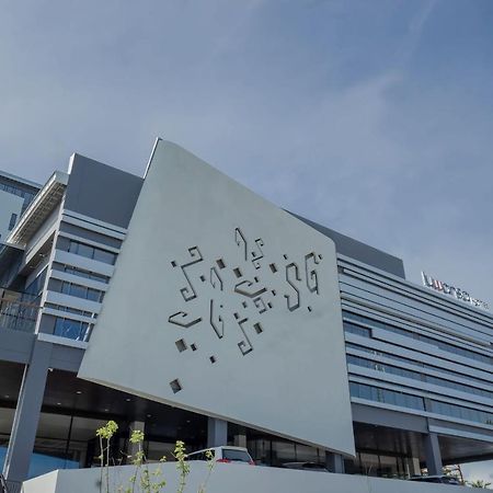 Luwansa Hotel And Convention Center Manado Eksteriør billede