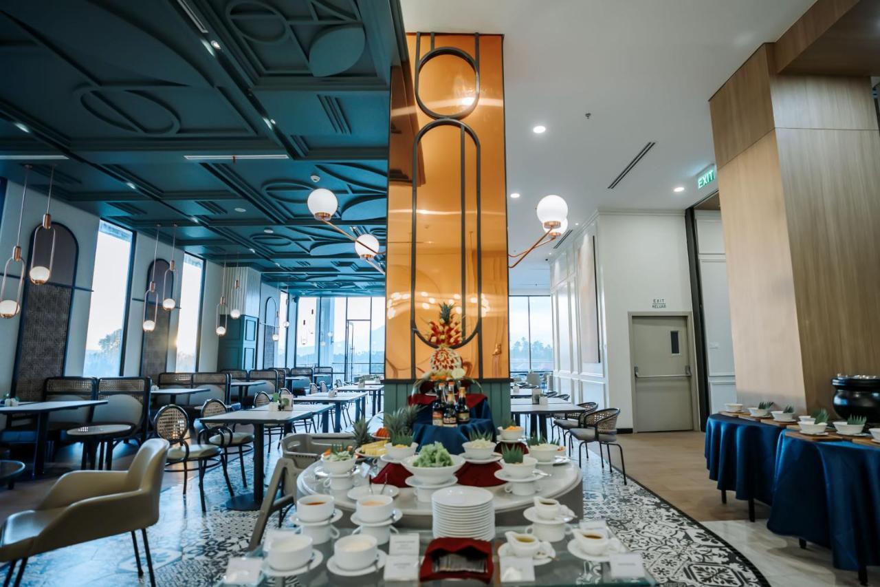 Luwansa Hotel And Convention Center Manado Eksteriør billede