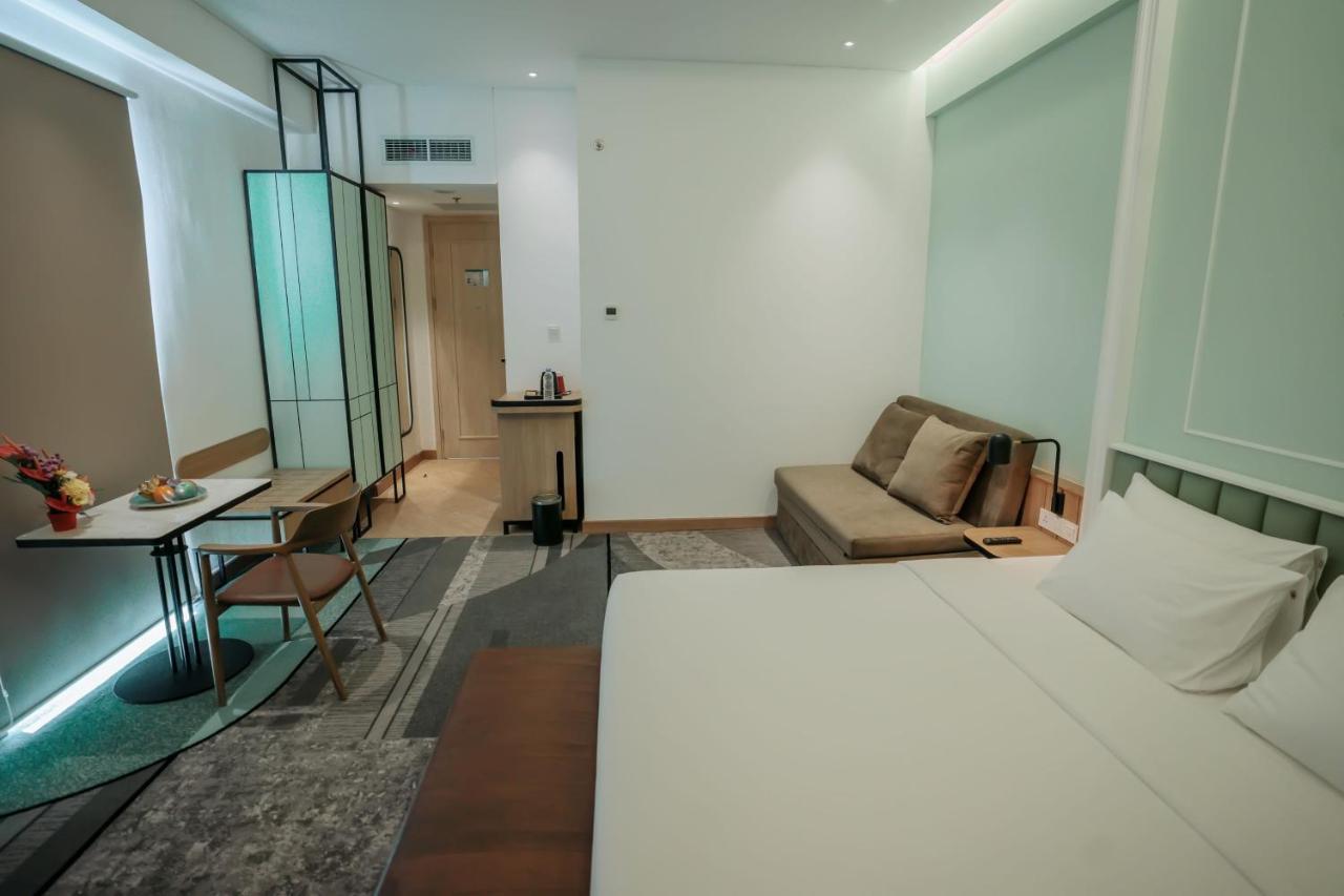 Luwansa Hotel And Convention Center Manado Eksteriør billede