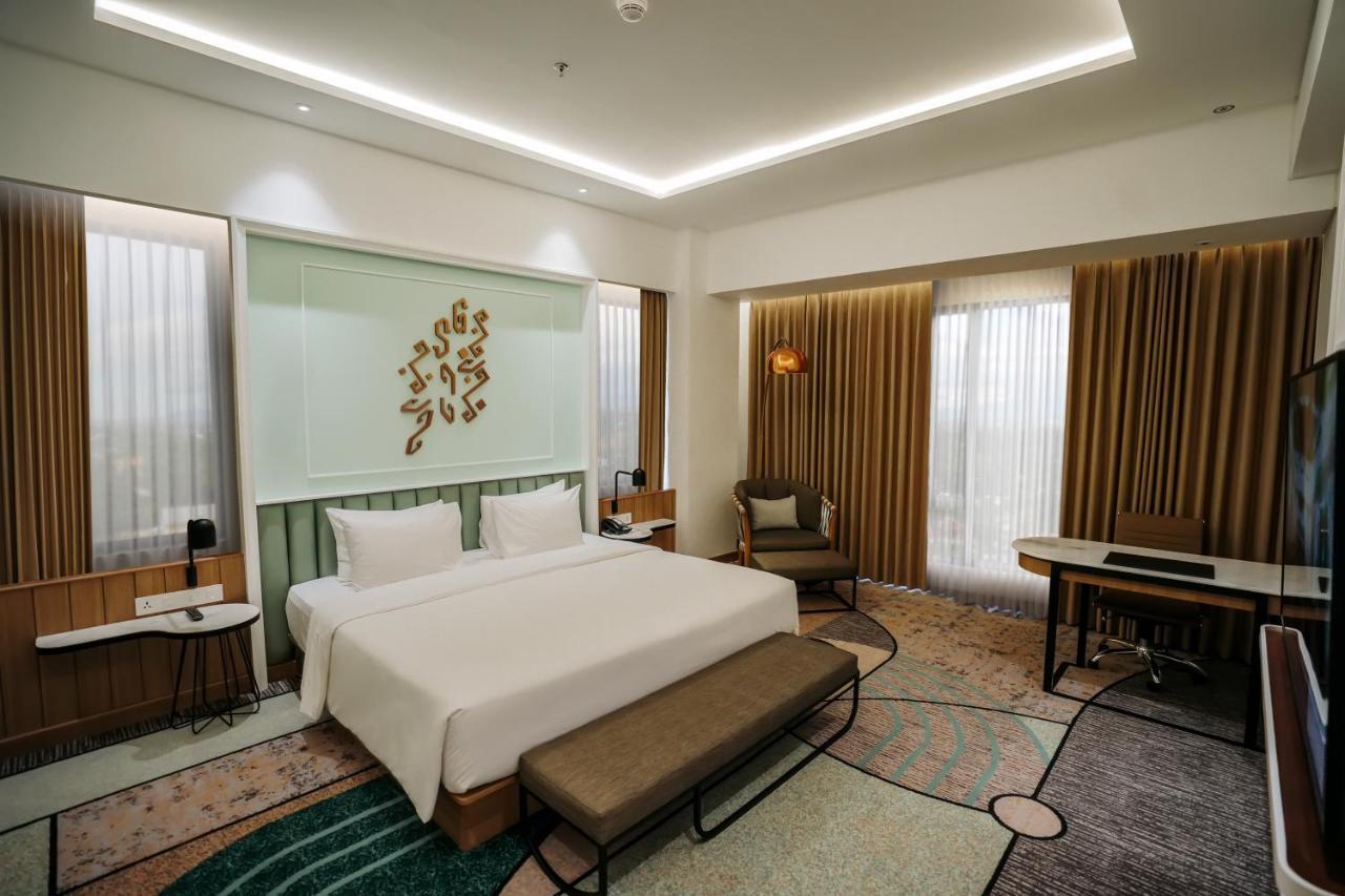Luwansa Hotel And Convention Center Manado Eksteriør billede