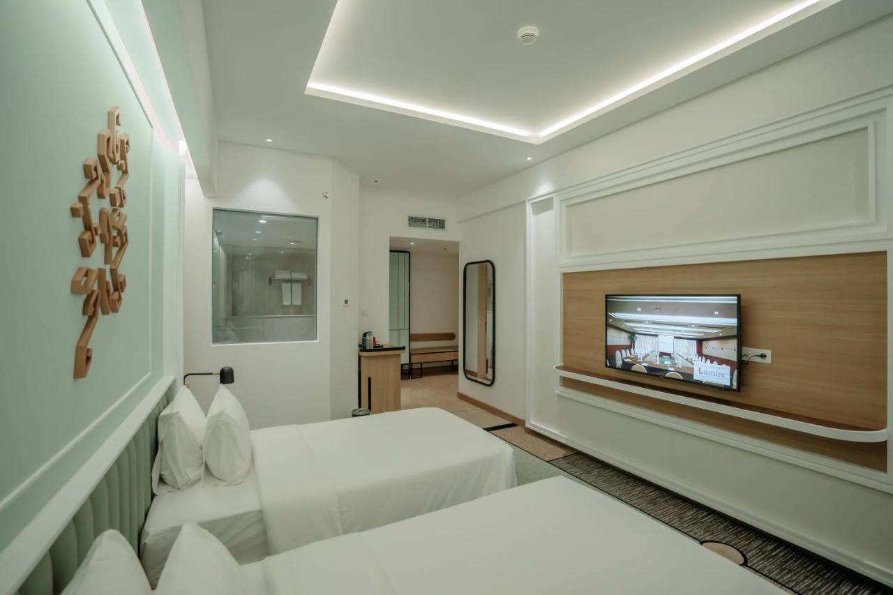 Luwansa Hotel And Convention Center Manado Eksteriør billede