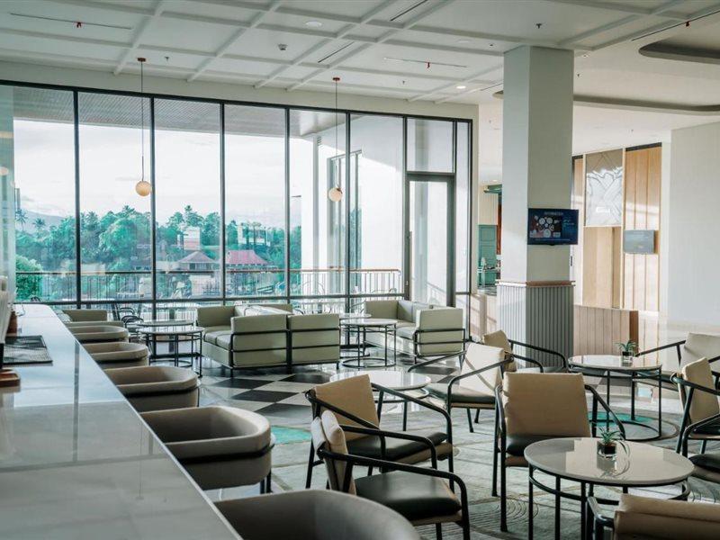 Luwansa Hotel And Convention Center Manado Eksteriør billede