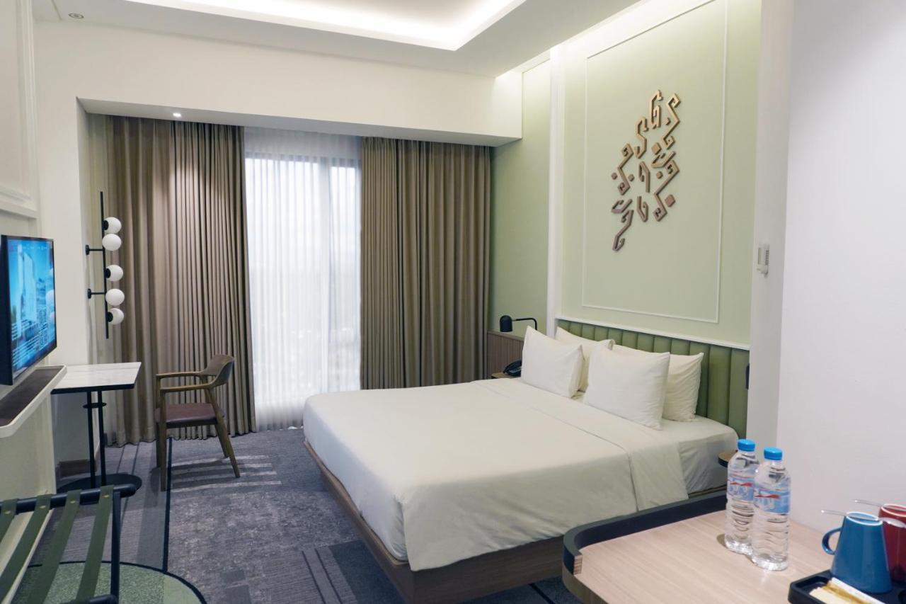 Luwansa Hotel And Convention Center Manado Eksteriør billede